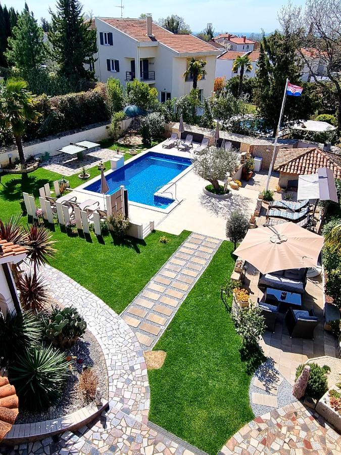 Apartment Villa Engel With Pool Пореч Экстерьер фото