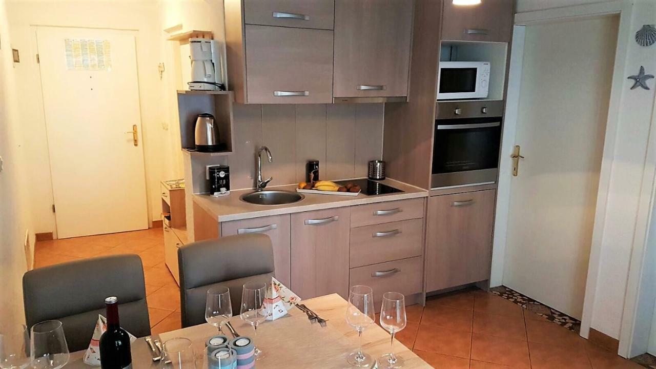 Apartment Villa Engel With Pool Пореч Экстерьер фото