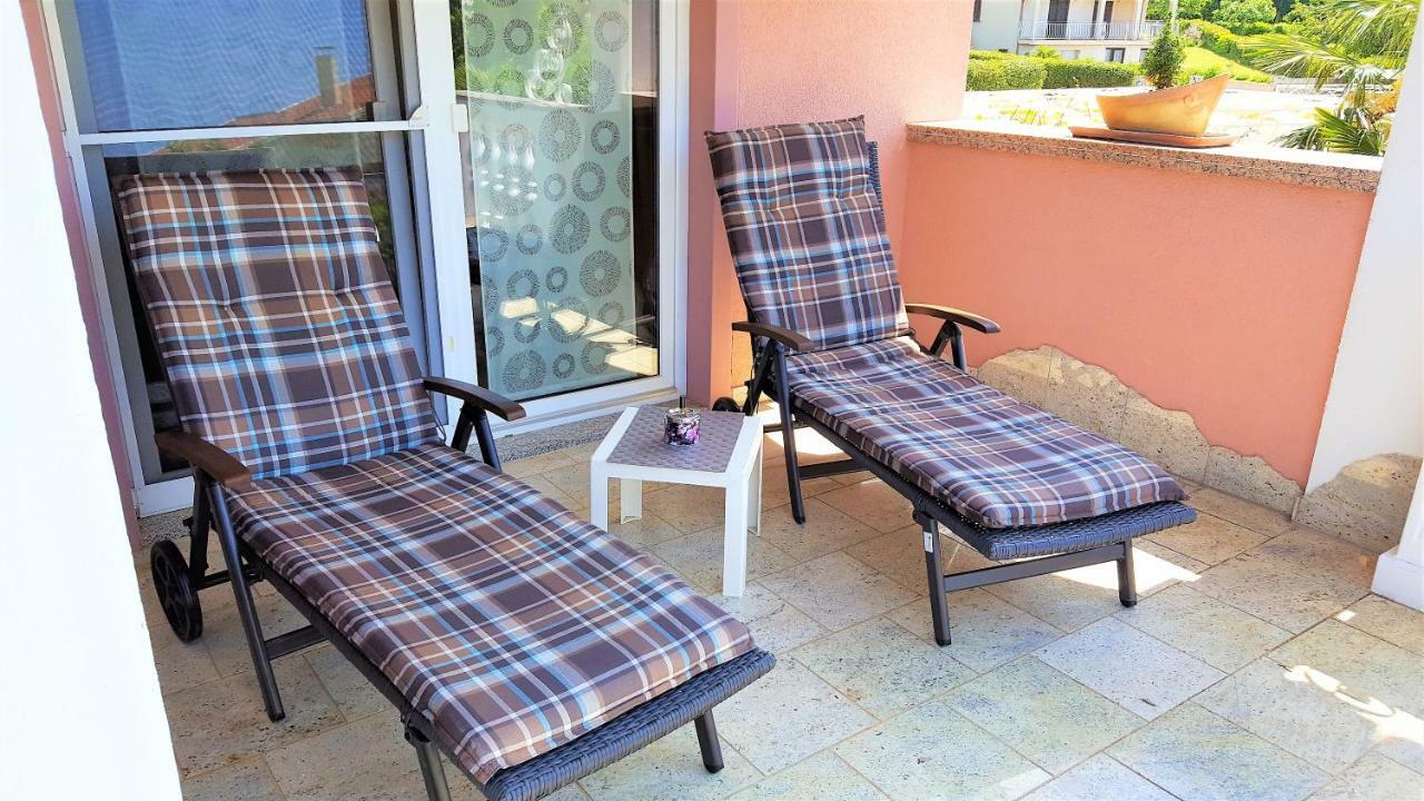 Apartment Villa Engel With Pool Пореч Экстерьер фото